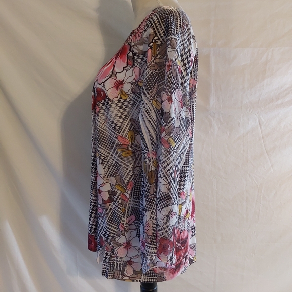 J.M. Collection Embellished Angel-Sleeve Floral Romantic Top Size XXL - Picture 5 of 6